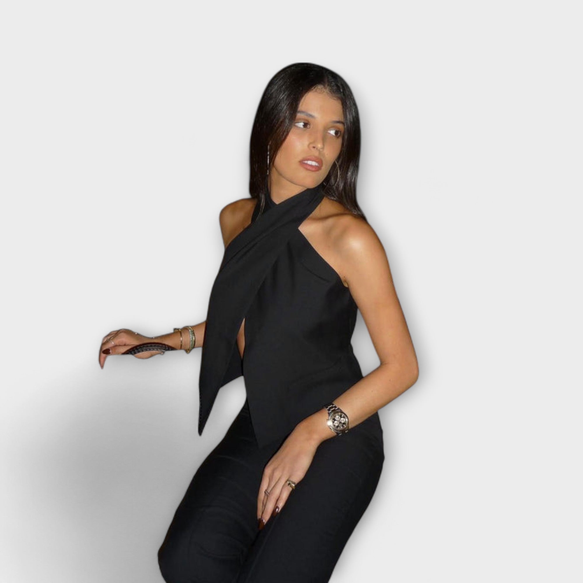 Top tank z dekoltem w serek i ukrytym zamkiem z tyłu